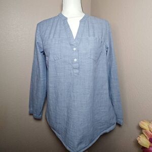 Tommy Hilfiger Blue Chambray Half Button Tab Sleeve Top Womens Size L